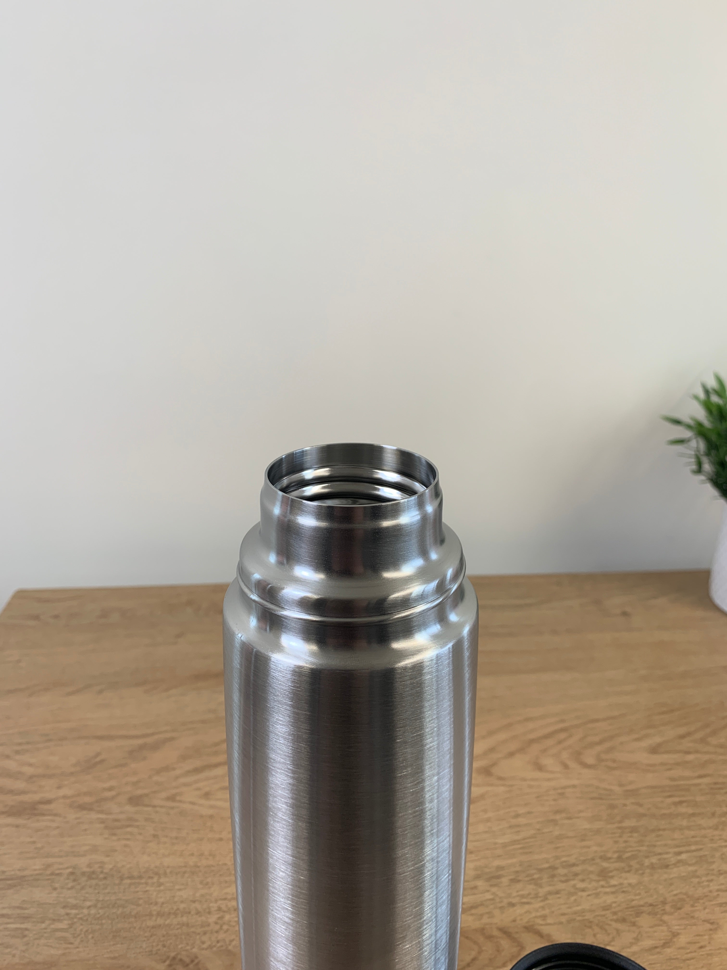 Personalised Tea/coffee Steel Insulted Vacuum 1L Flask Engrave with Name Font Text Image or Logo of Your Choice Gift for Loved Ones Birthday